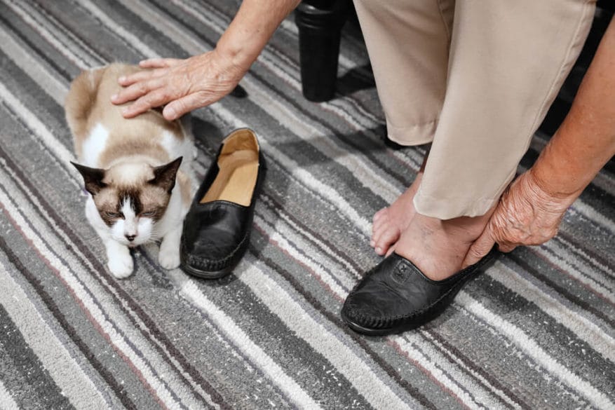 Wide Fitting Slippers For Swollen Feet